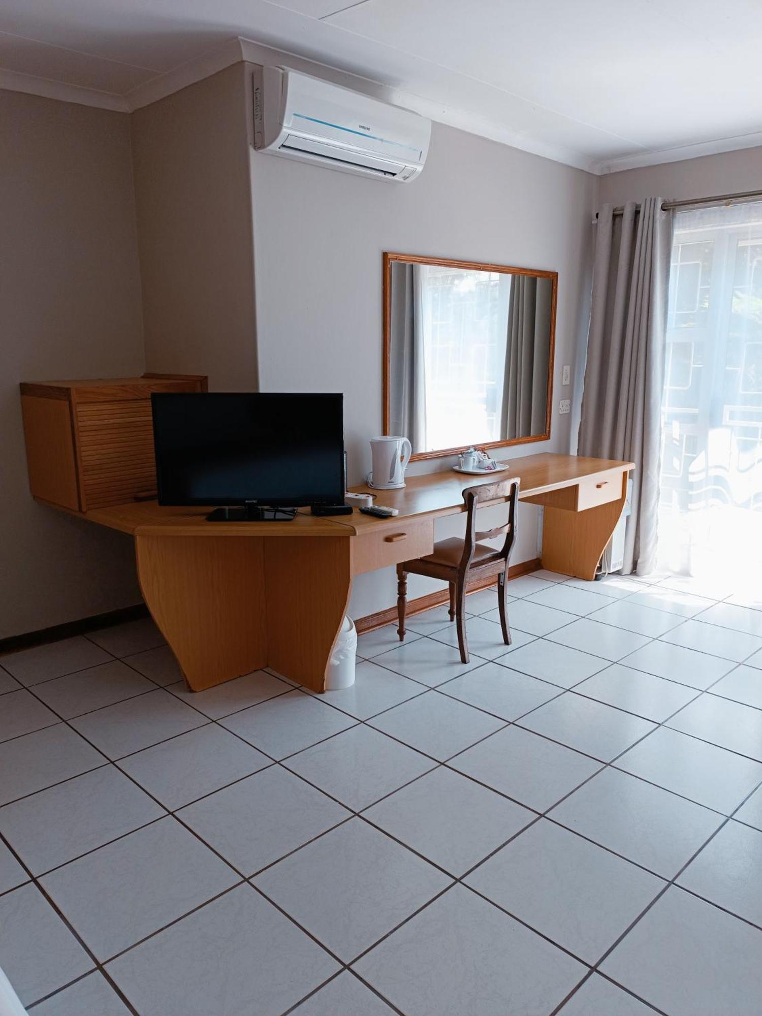 Pecan Farm Guesthouse Louis Trichardt Kültér fotó