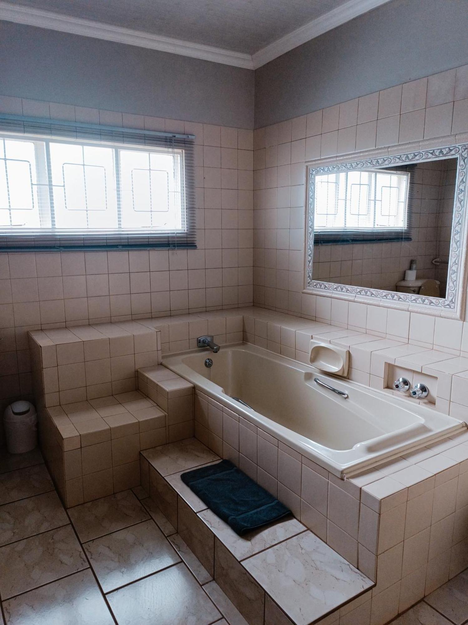 Pecan Farm Guesthouse Louis Trichardt Kültér fotó