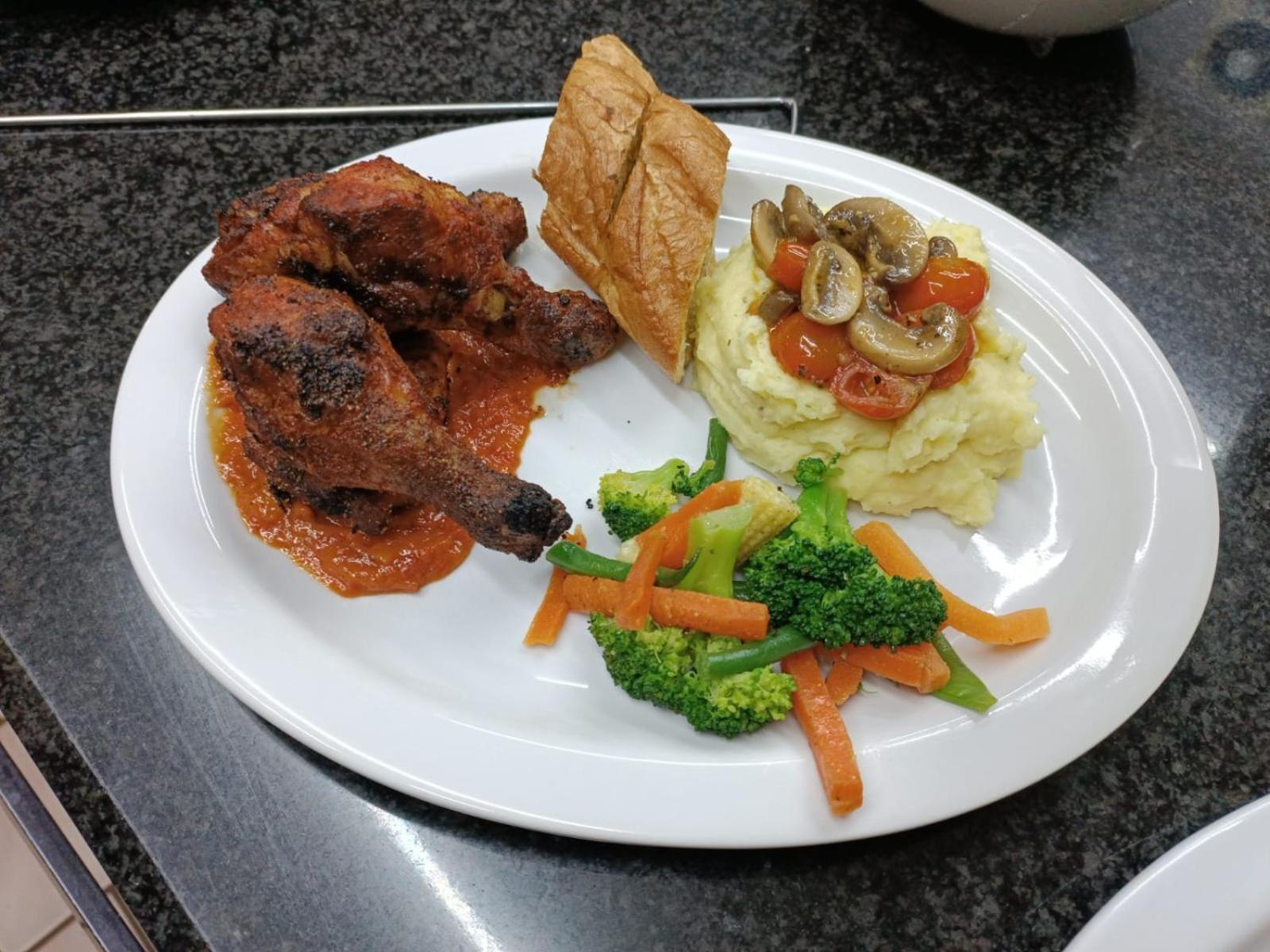 Pecan Farm Guesthouse Louis Trichardt Kültér fotó